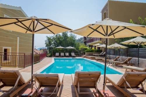 GREKA IONIAN SUITES & VILLA