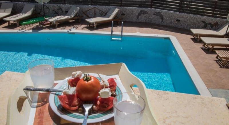 GREKA IONIAN SUITES & VILLA