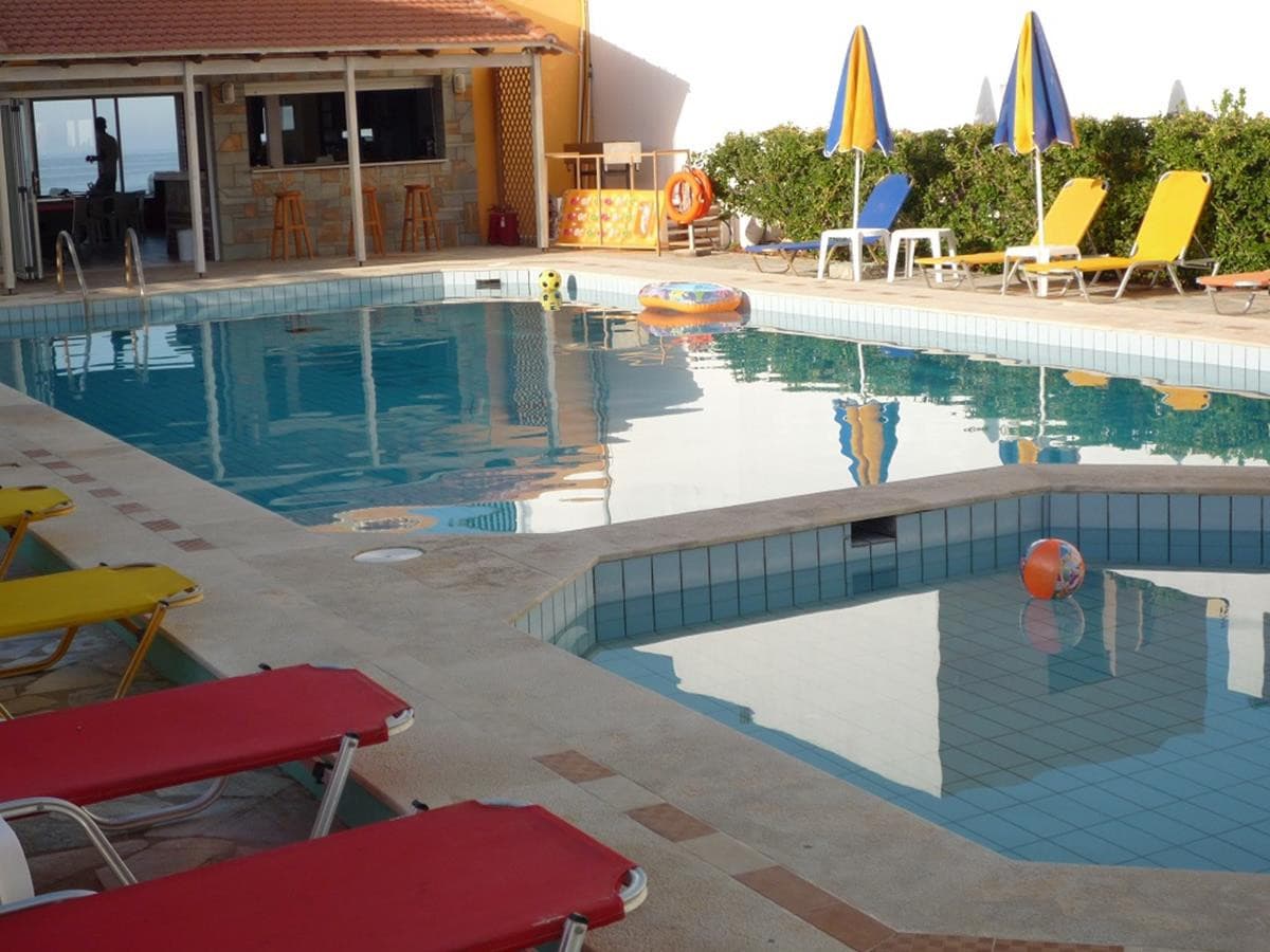 HERAKLION FITNESS RESORT (EX. HARIS APARTMENTS KOKKINI HANI)