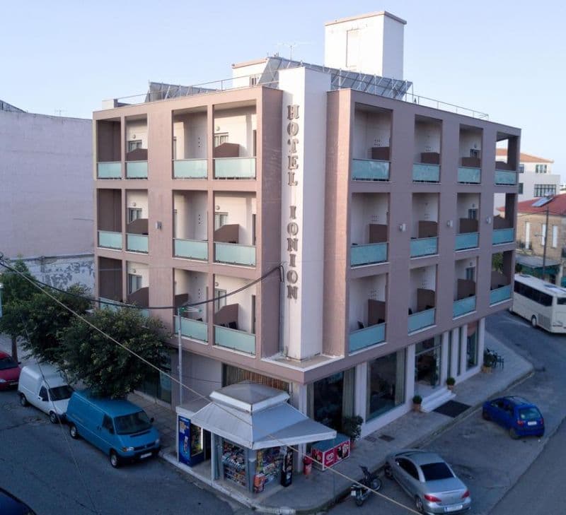 IONION HOTEL KYPARISSIA