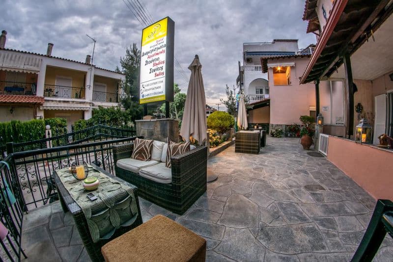 JOLANDAS HOUSE