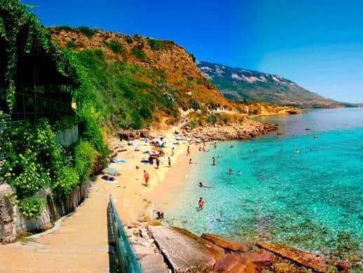KARAVADOS BEACH