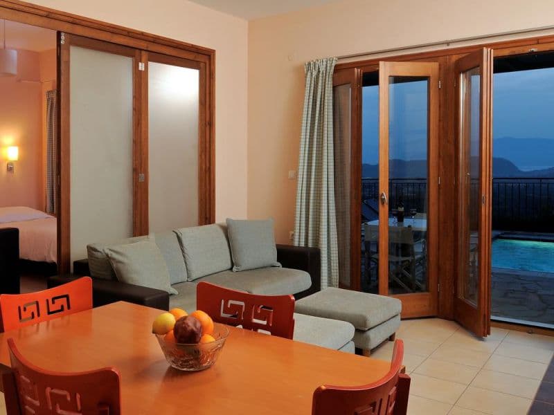 KARAYIANNIS VILLAS NAFPLIO