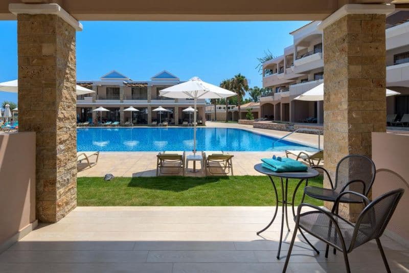 LA MARQUISE LUXURY RESORT COMPLEX
