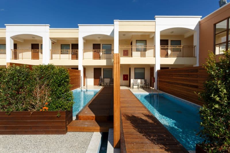 LINDOS IMPERIAL EXECUTIVE SUITES