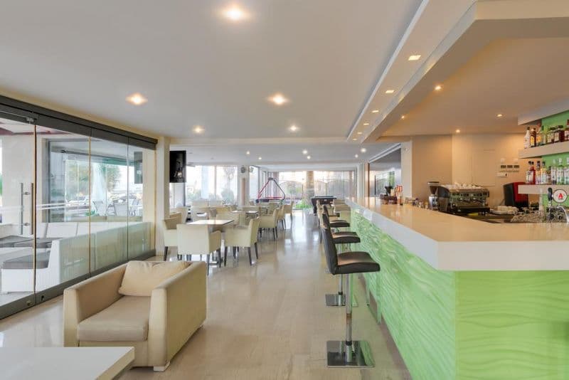 ISLAND RESORT MARISOL (EX. LOMENIZ HOTEL)