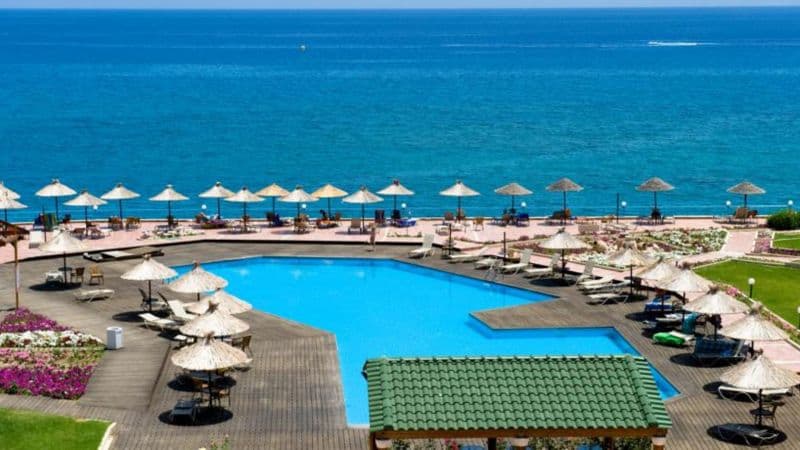LUTANIA BEACH