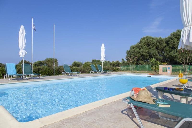 MONAMBELES VILLAS