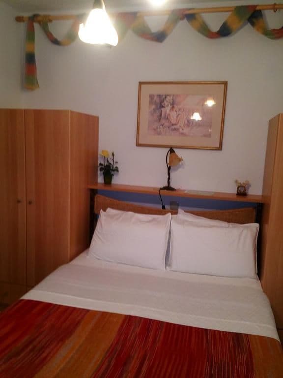 MONAMBELES VILLAS