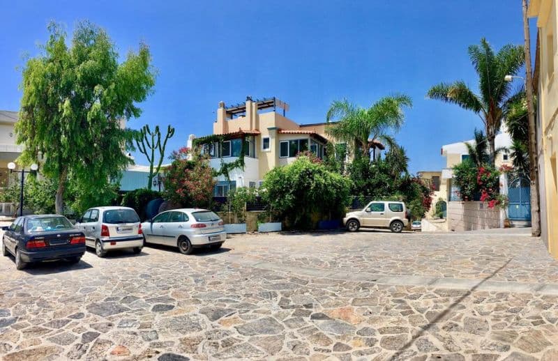 NEPHELI VILLAS