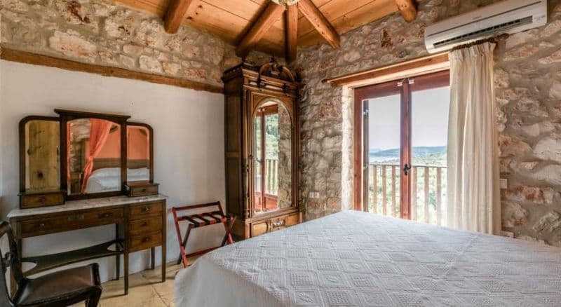 ORFOS STONES LUX VILLAS