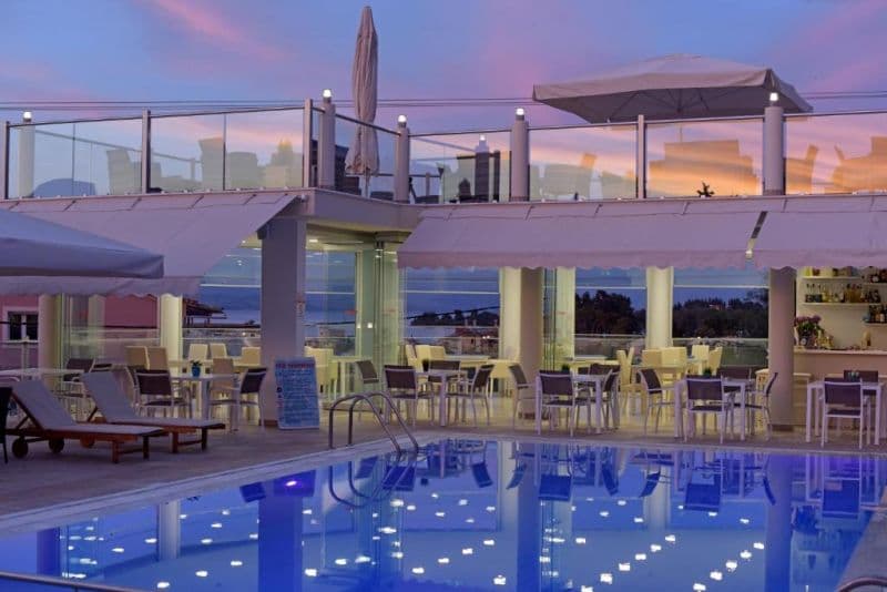 PALAPART GIKAS SUITES & STUDIOS