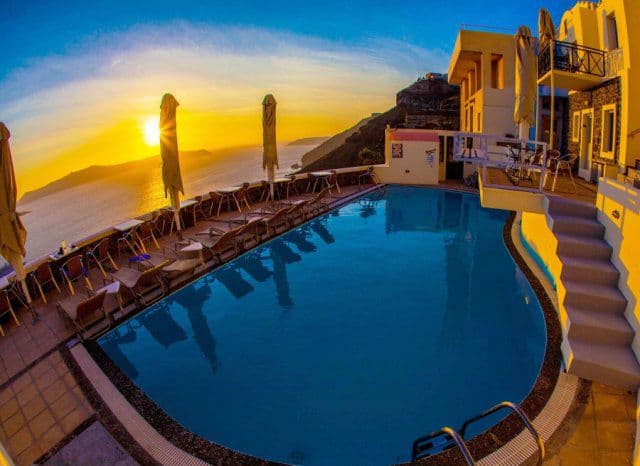 PANORAMA STUDIOS & SUITES