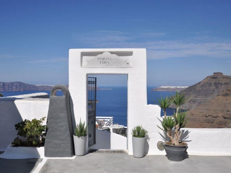 PORTO FIRA SUITES