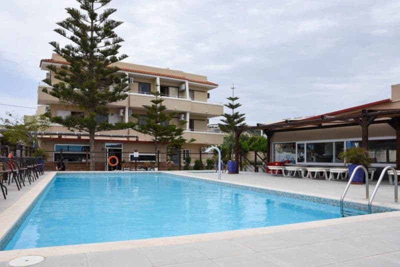SACALLIS INN BEACH