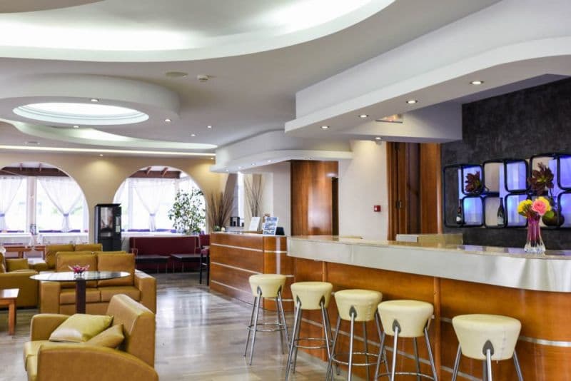SACALLIS INN BEACH