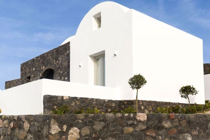 SANTO MARIS OIA LUXURY SUITES & SPA