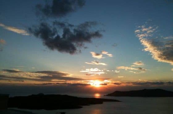 SANTORINI REFLEXIONS SEA