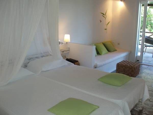 SKIATHOS HOLIDAYS