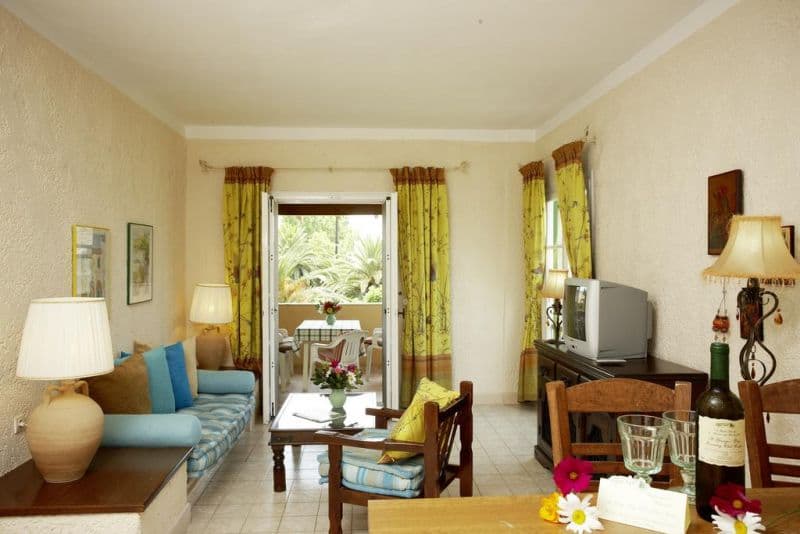 ST. GEORGES BAY COUNTRY CLUB & SPA
