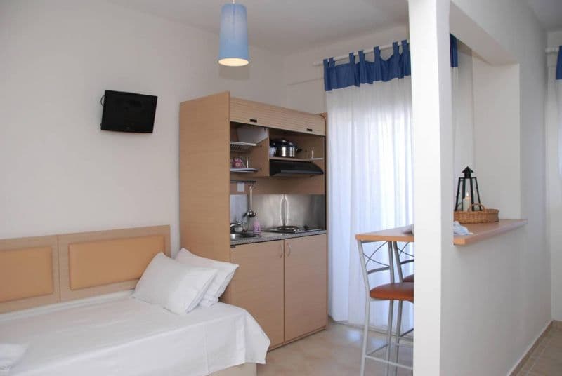 THALASSENIA STUDIOS APT