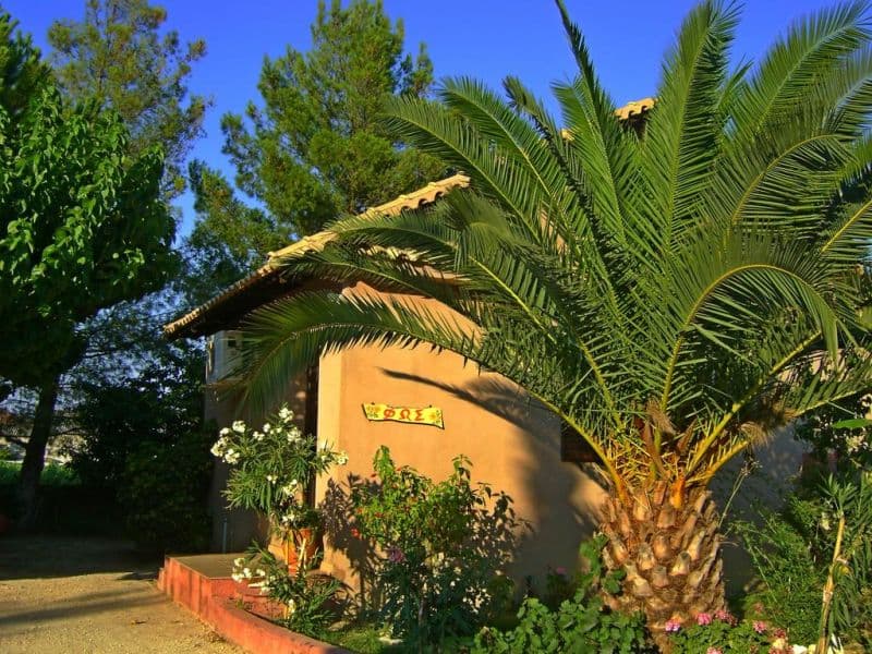 TRADITIONAL VILLA THERIANOS