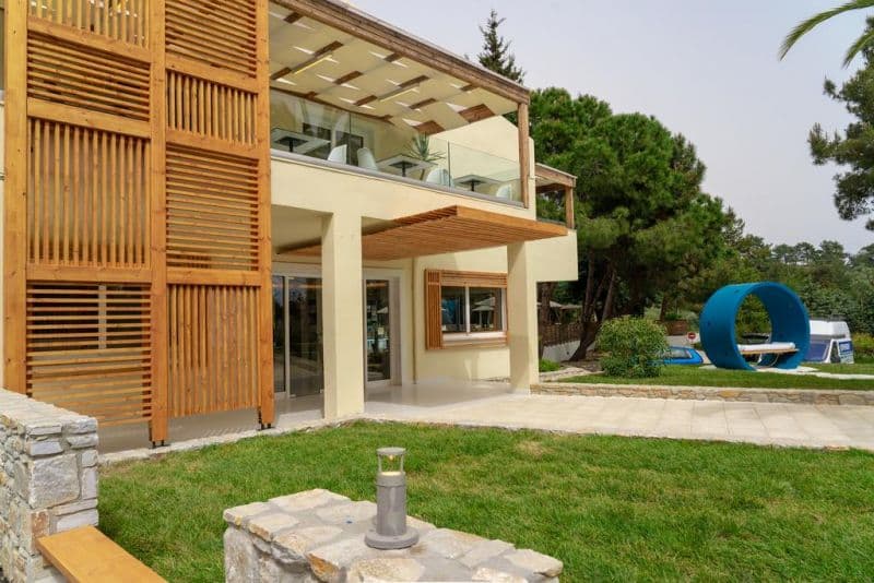 ZOE HOTEL (EX. TRYPITI)