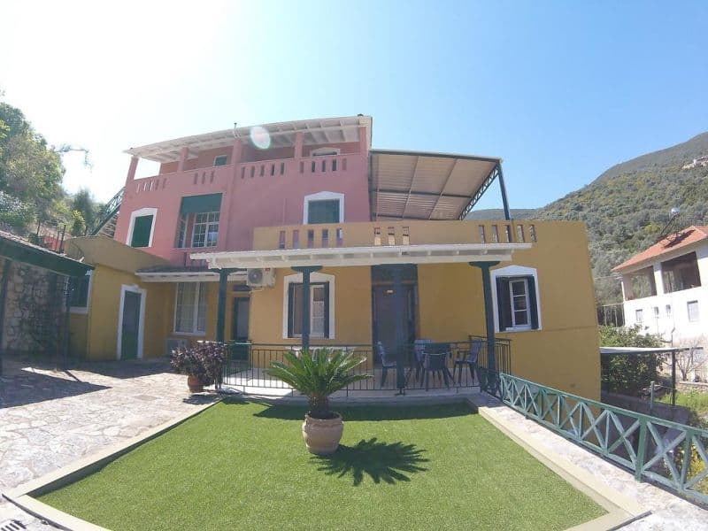 VASILIS HOUSE