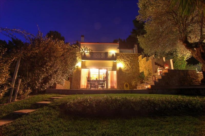 VILLA IN FOURKA