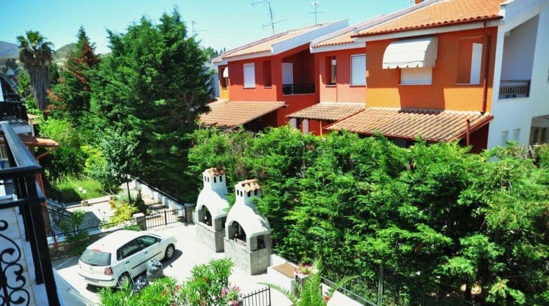VILLA PEFKOCHORI