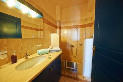 VILLAS CAVO MARATHIA