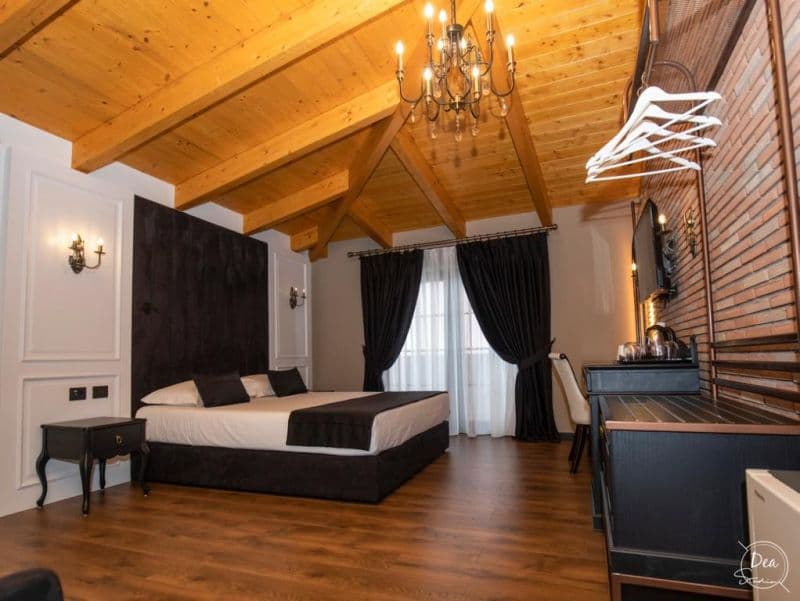 KLOEST HOTEL