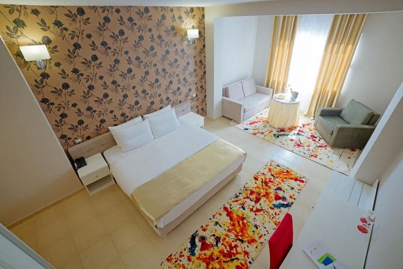 SUN HOTEL