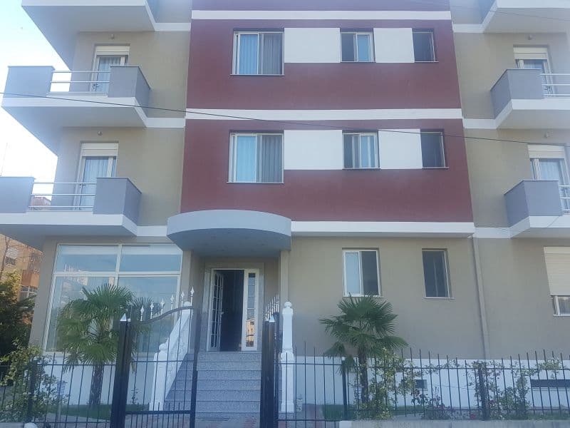VILA MALI I ROBIT