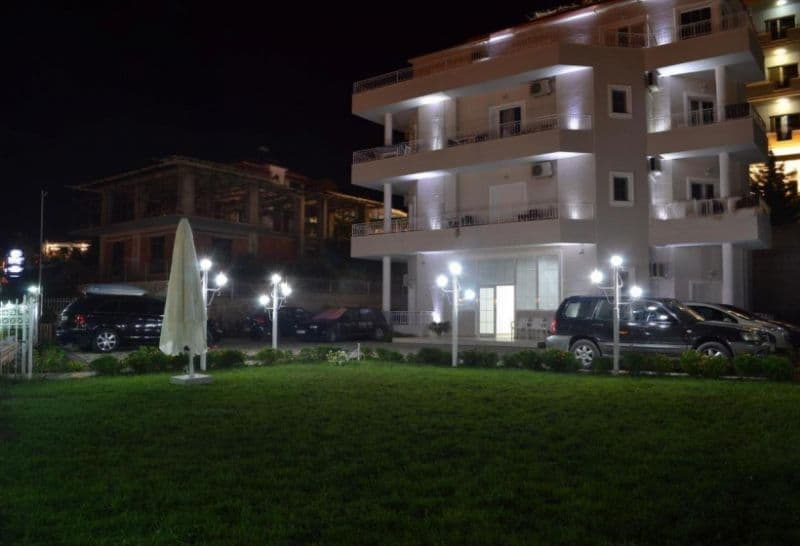 VILLA AUGUST KSAMIL