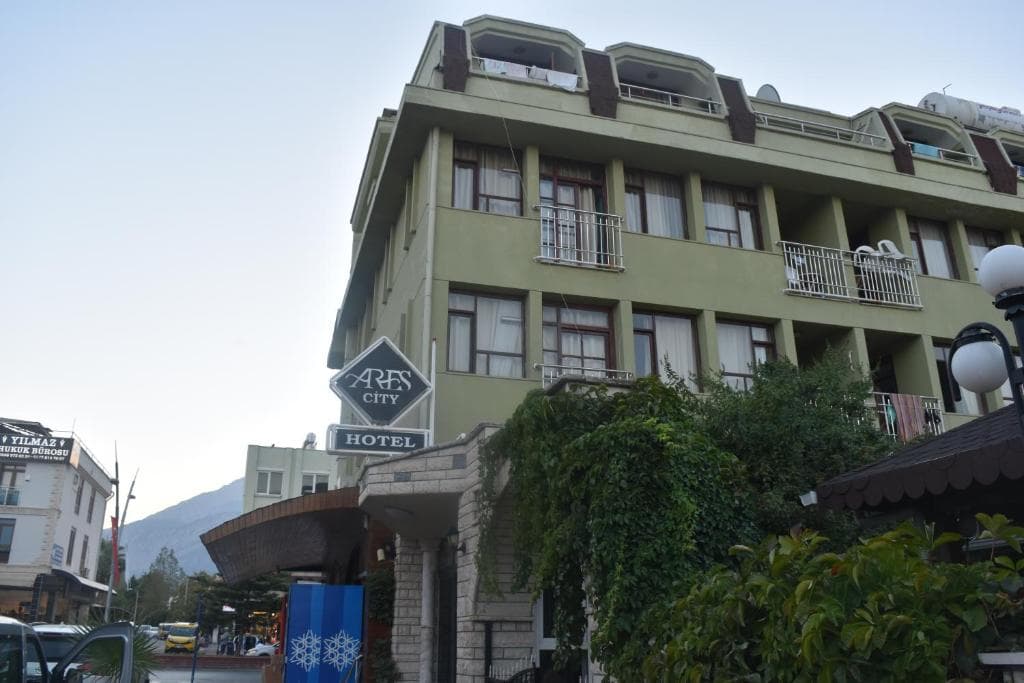 Ares City (ex. Kami Hotel)